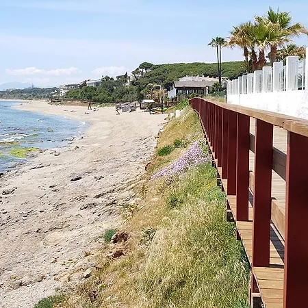 Exquisite Calahonda Beach Studio! Apartment *